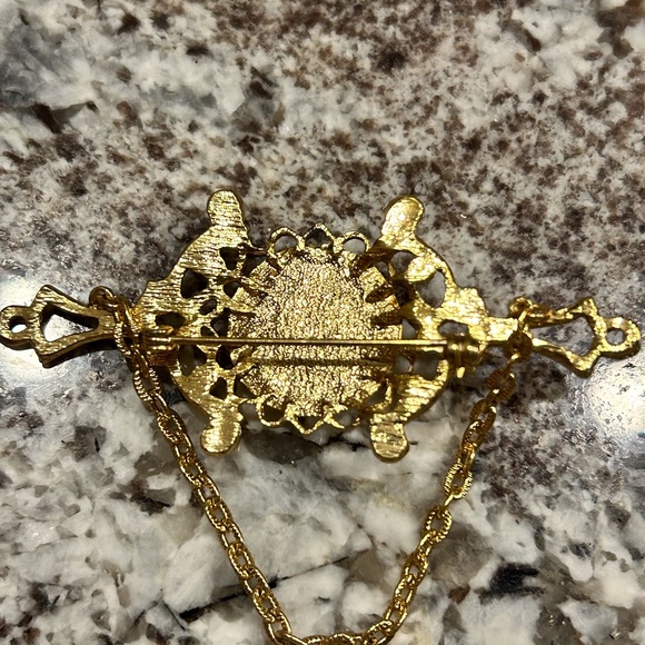 Vintage Chatelaine Style Brooch - Picture 2 of 2